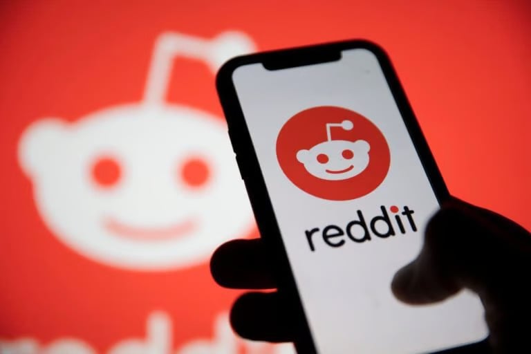 Why you should buy Reddit stock before August 18 thumbnail