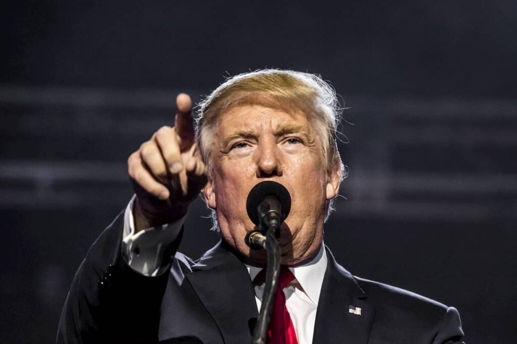 Trump-linked meme coin collapses after team rug pulls $330,000 thumbnail