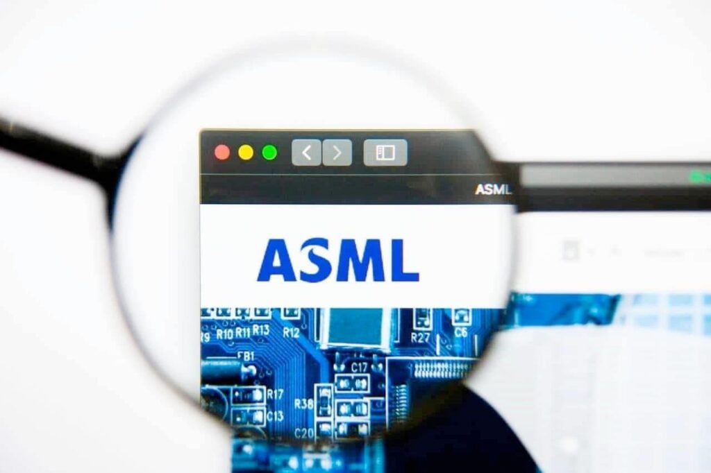 Wall Street sets ASML stock price target thumbnail