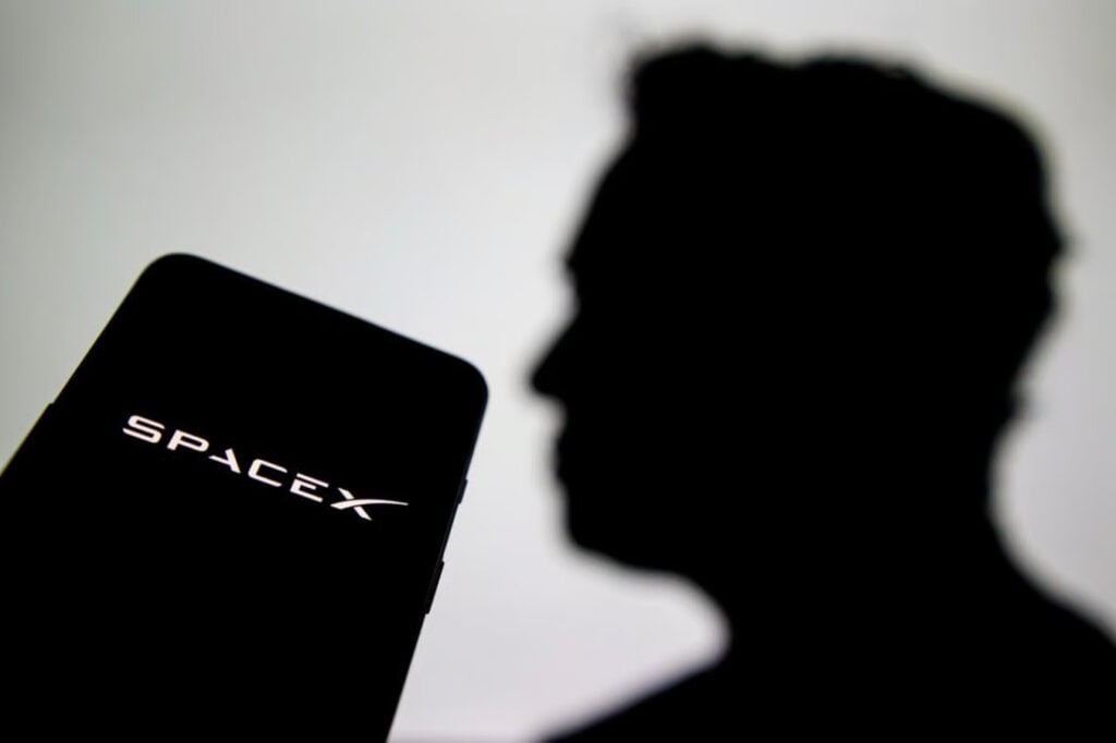 $10,000 invested in SpaceX stock at IPO is now worth thumbnail