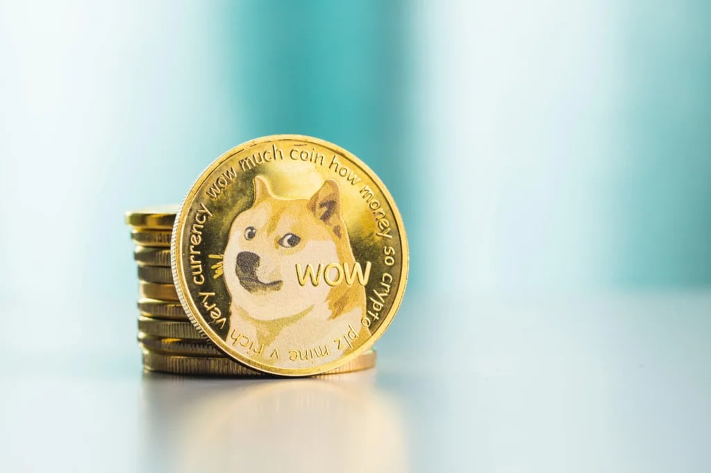 Analyst sets Dogecoin price target as whales accumulate 240 million DOGE in a week thumbnail