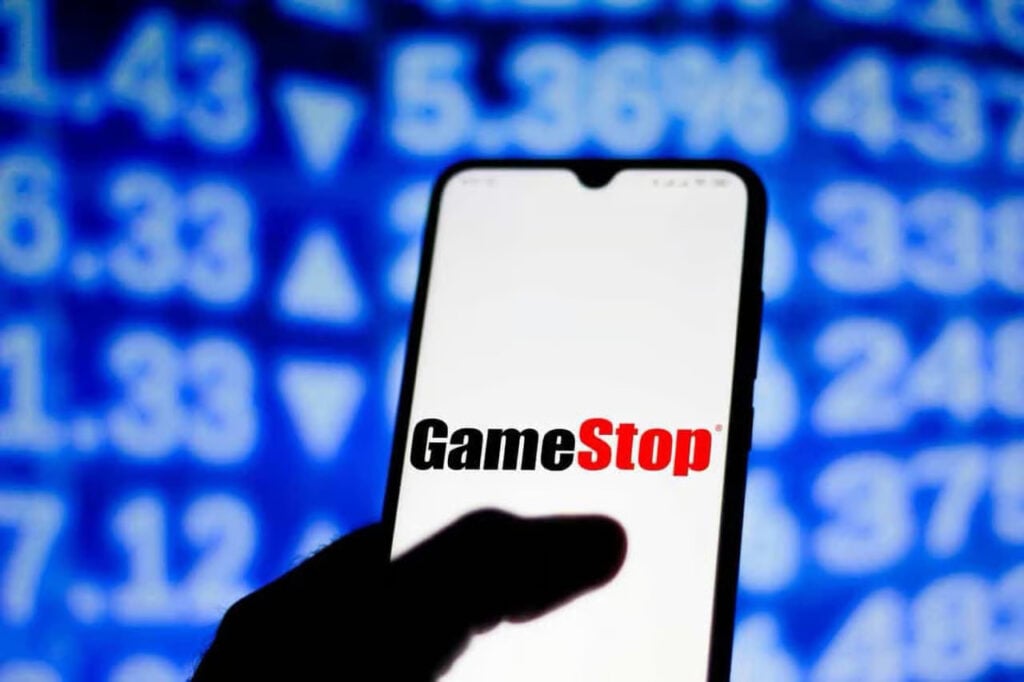 Monster insider trading alert for GameStop stock thumbnail