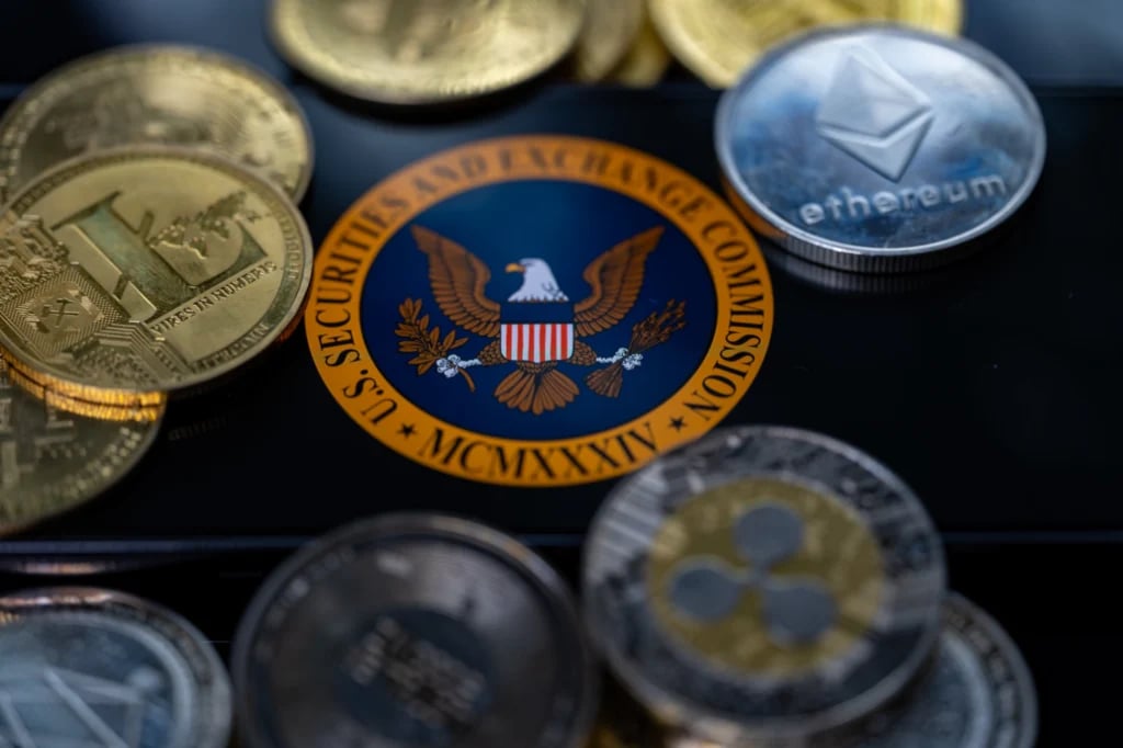 SEC, CFTC and FDIC accelerate U.S. crypto adoption amid CLARITY Act delays thumbnail
