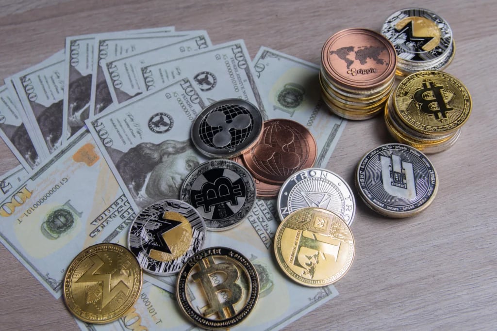 2 memecoins to reach $20 billion market cap by 2027 thumbnail