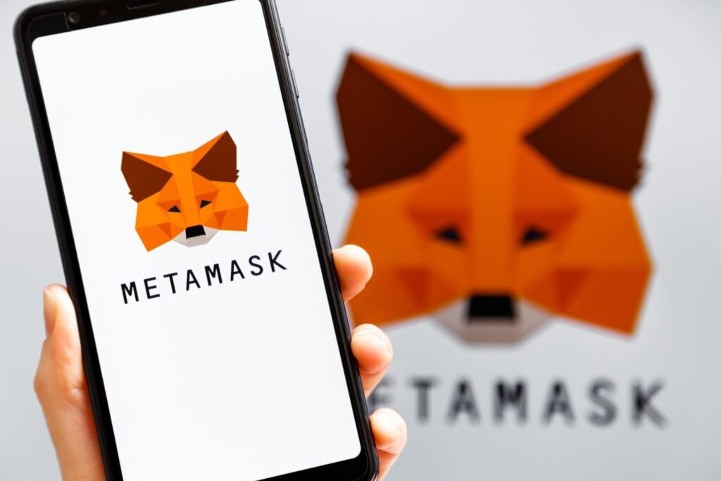 MetaMask security incident triggers mass Ethereum validator exits thumbnail