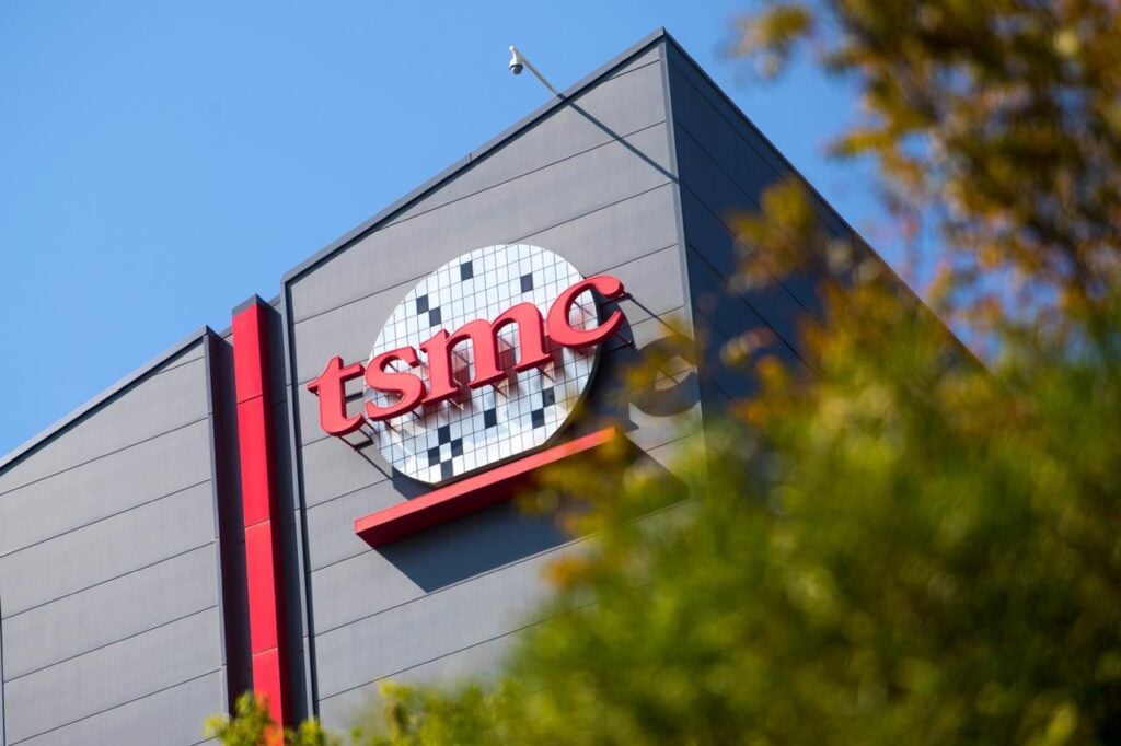 TSMC earnings beat all expectations; Why is TSM stock sliding? thumbnail