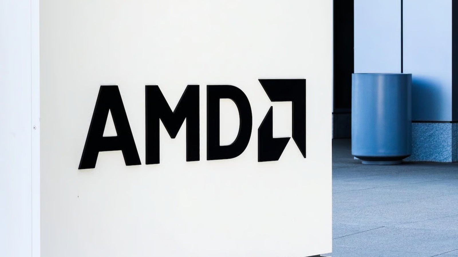 Sell alert? AMD stock short volume hits 2-week high amid earnings drop