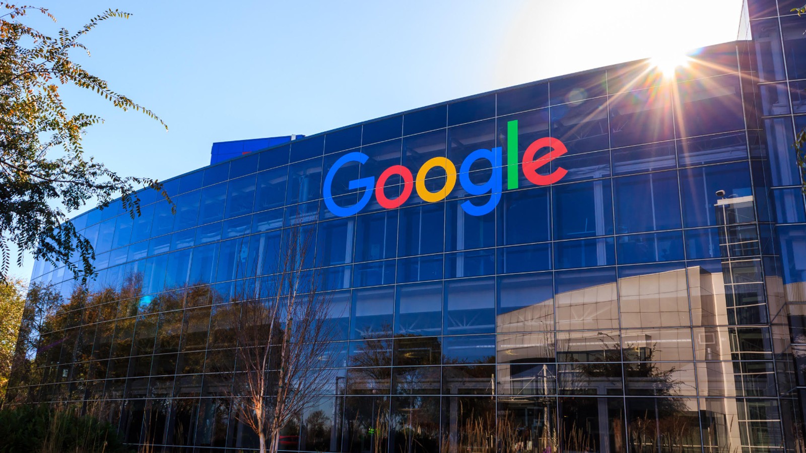 Wall Street Analyst Sets 12-Month Price Target for Alphabet Stock