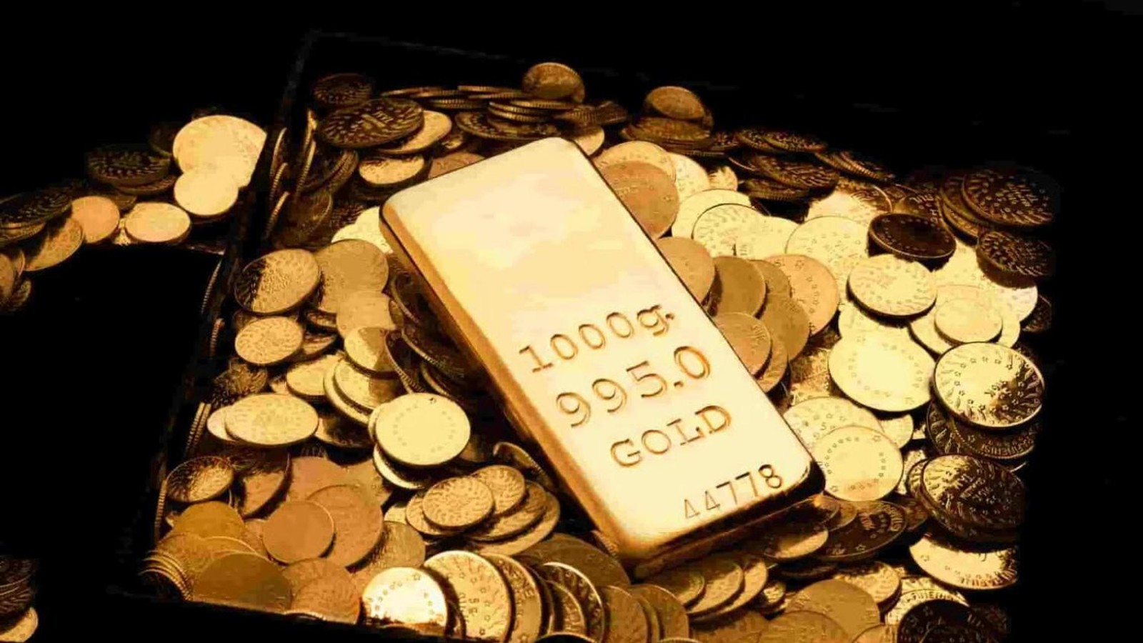 Financial Institutions Revise Gold Price Forecasts Following Recent Rally