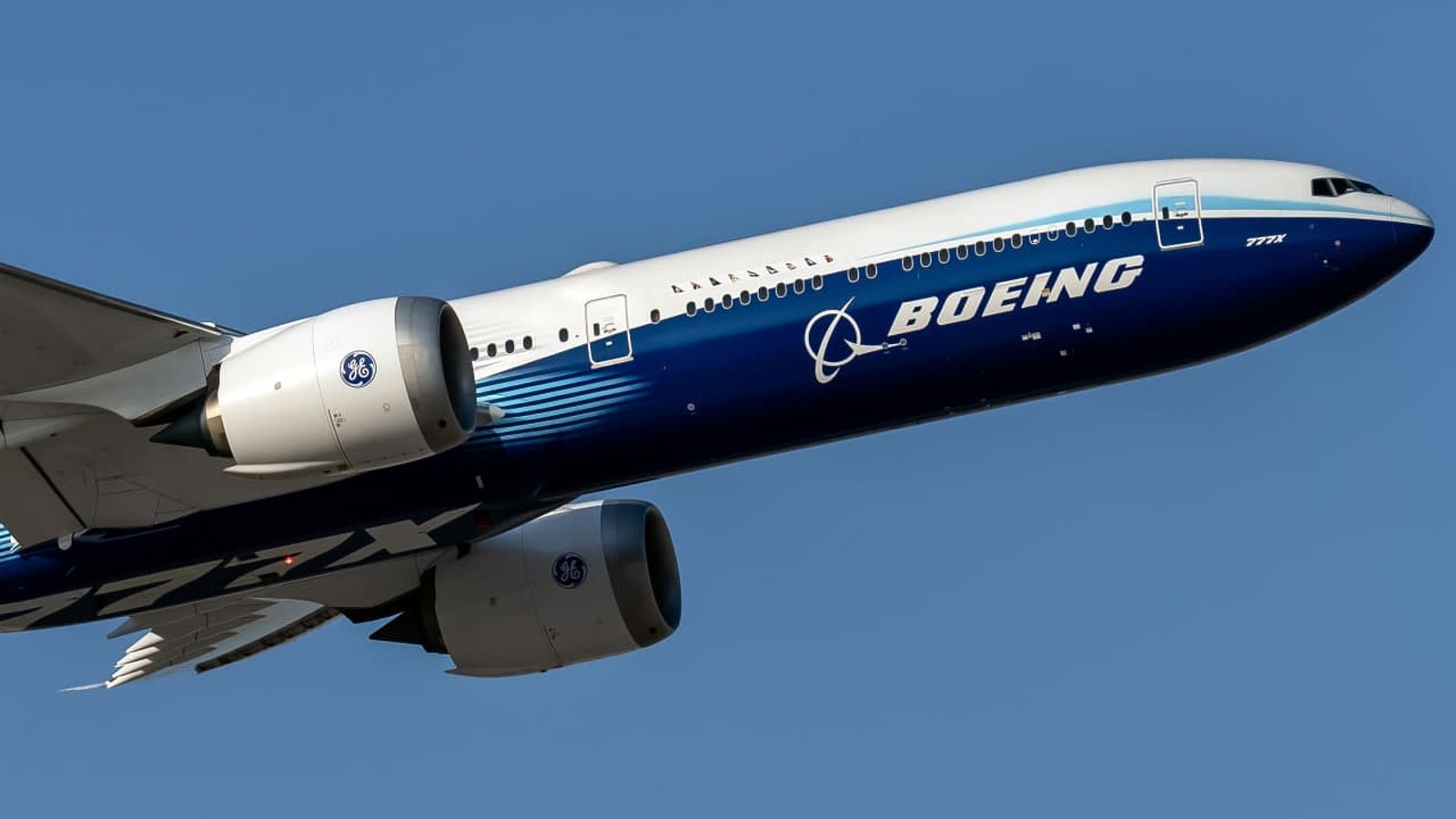 AI sets Boeing stock price target on October 31, 2026