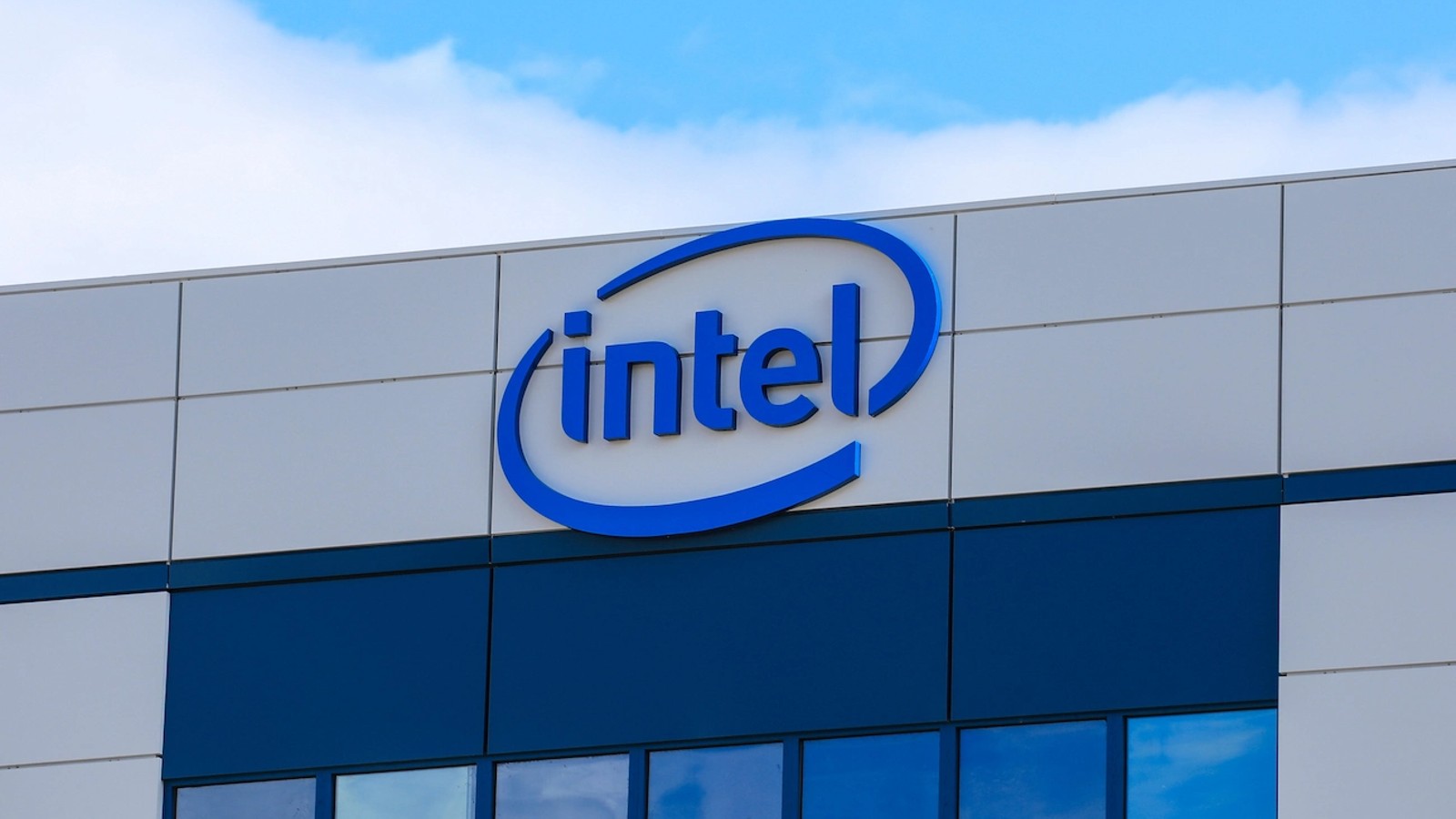 Machine learning algorithm sets Intel (INTC) stock price for October 1, 2026