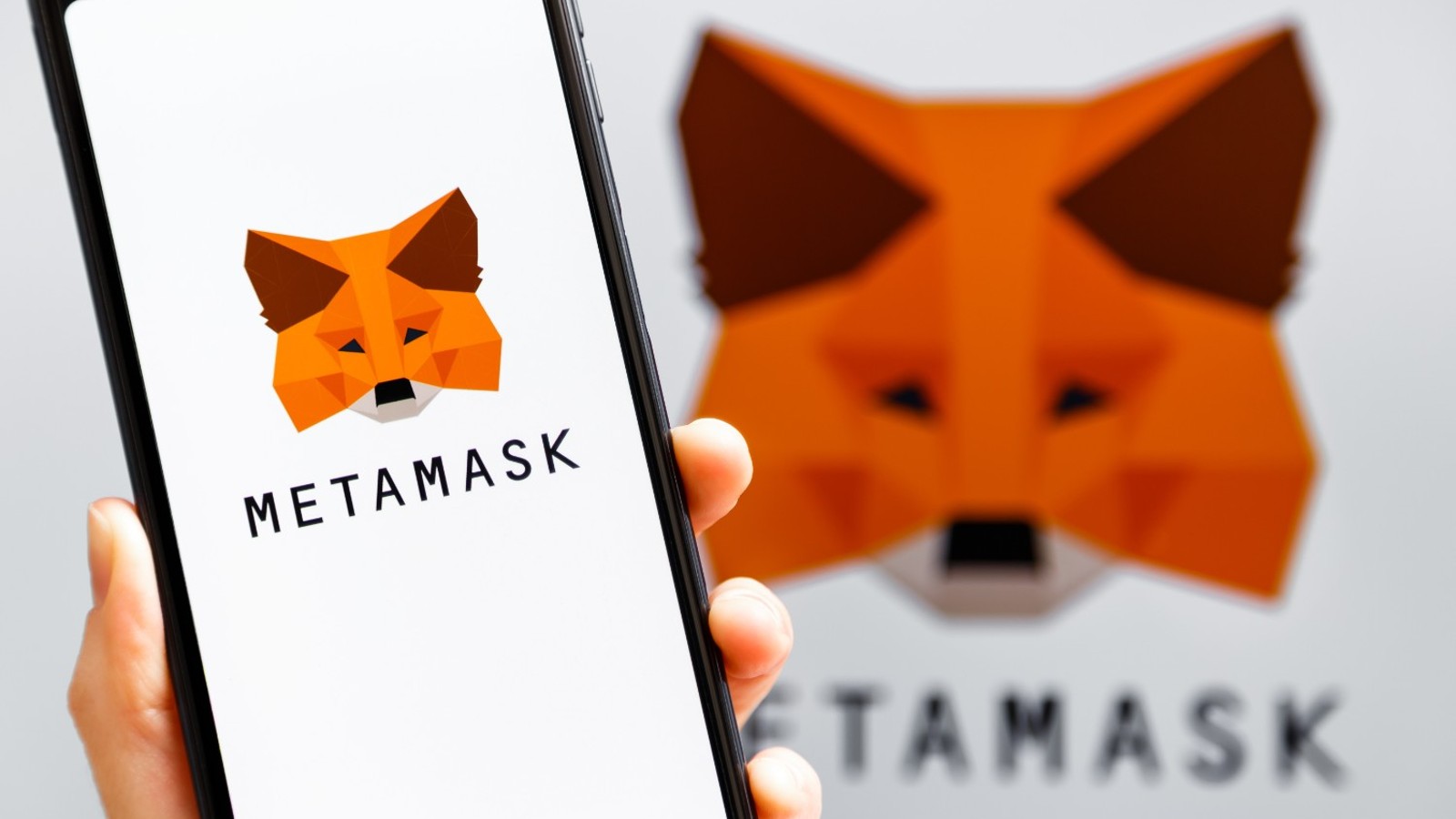 MetaMask security incident triggers mass Ethereum validator exits